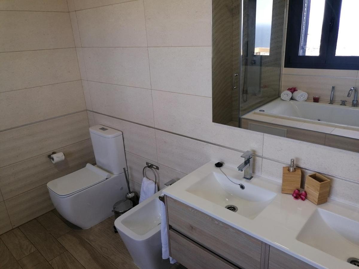 Villa “La Florida” - Wonderful Views - Pool - Wifi كانديلاريا المظهر الخارجي الصورة